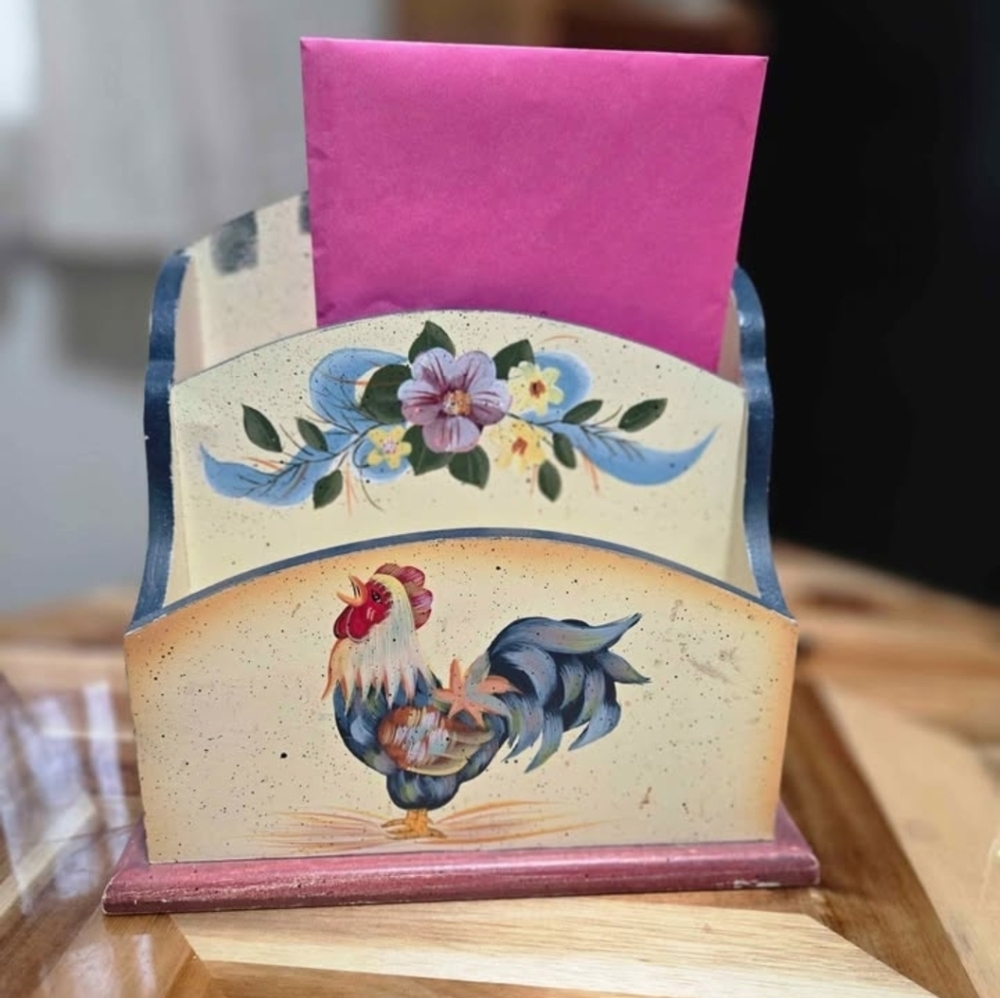 Floral Rooster Mail Organizer